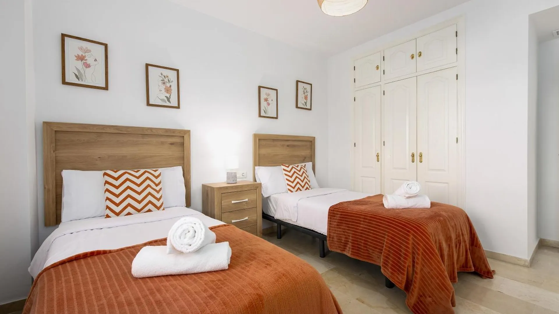 Right On The Beach - 4Br Seaview Estepona 0*,